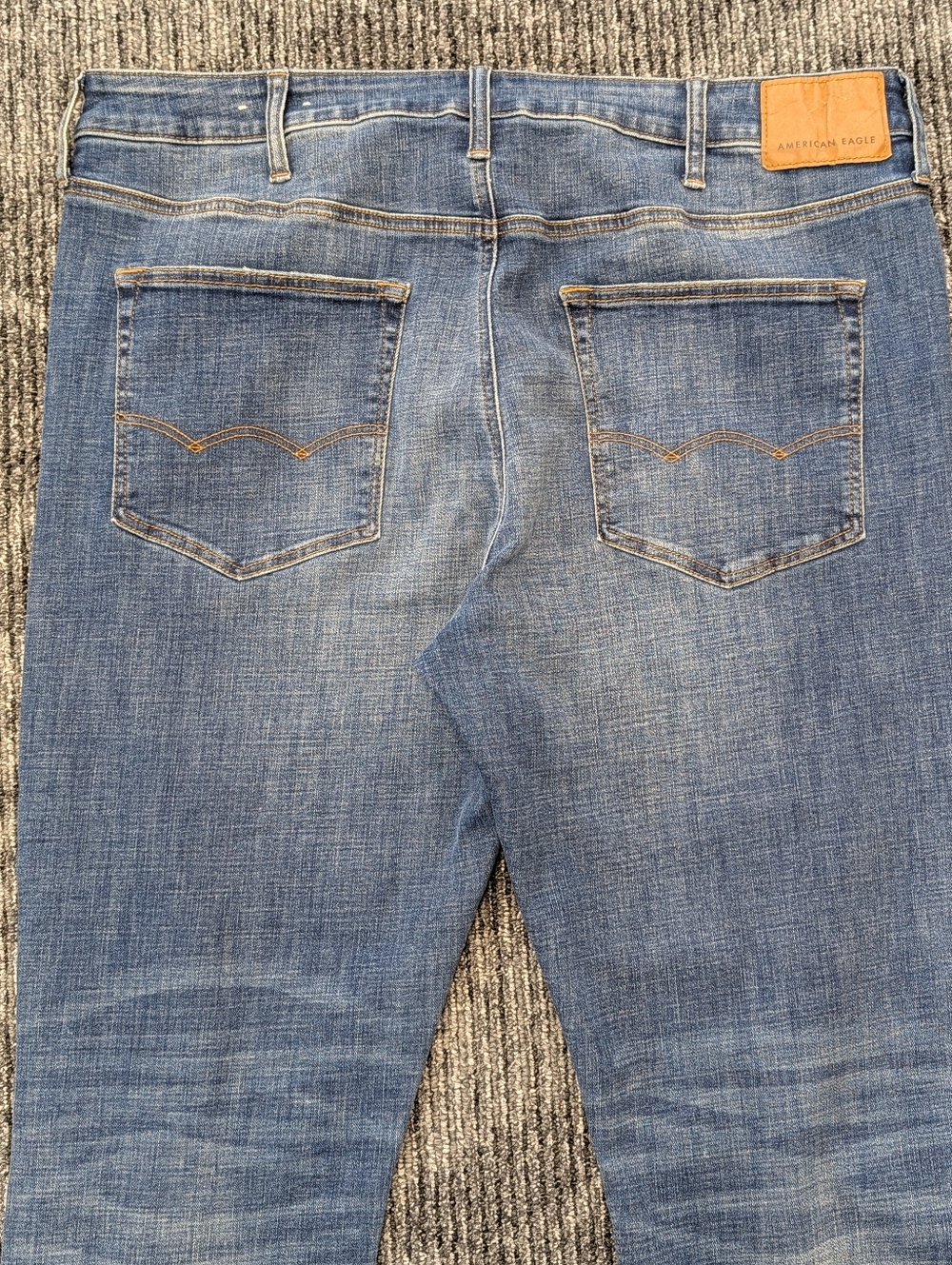 American Eagle Next Level Flex Original Taper Distressed Jeans 38x32 - Picture 7 of 15